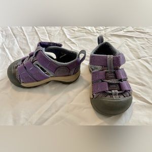 Toddler size 4 Purple Keens